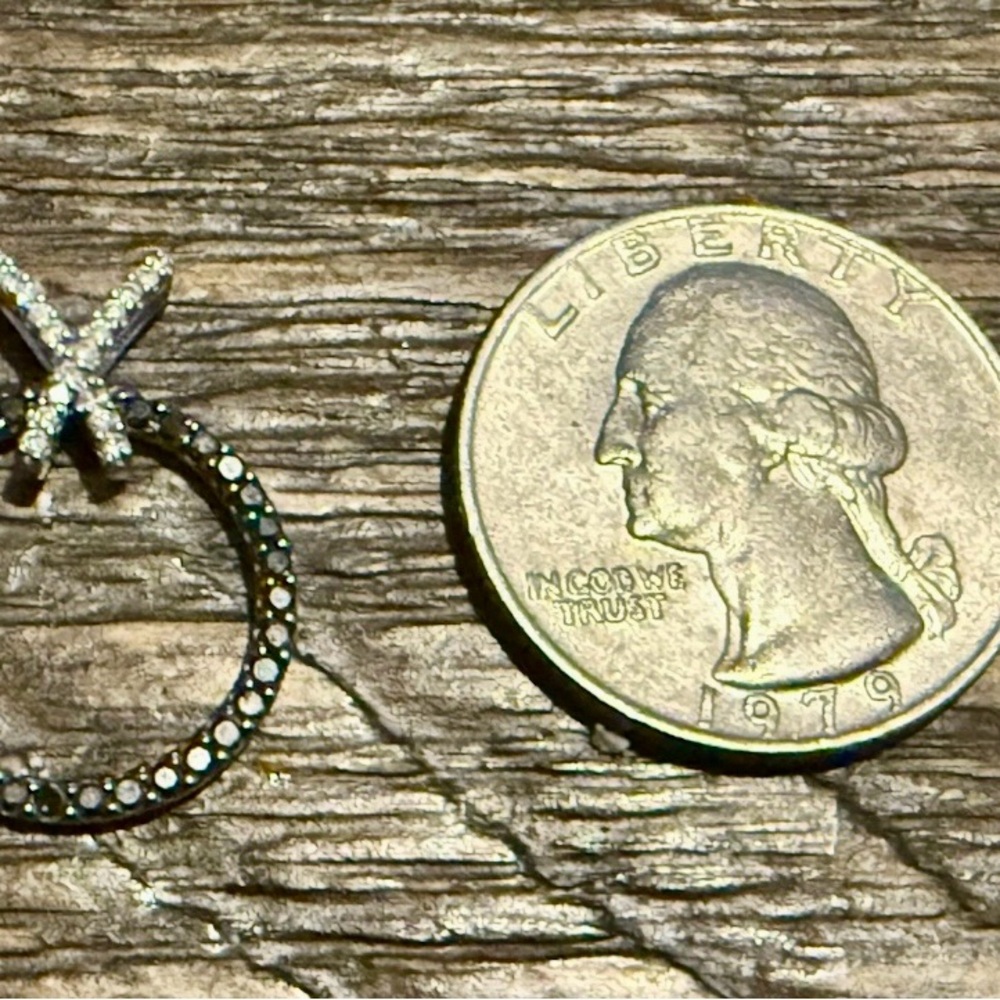 Elegant Black and White Diamond Pendant in 14k White Gold - Picture 3 of 3